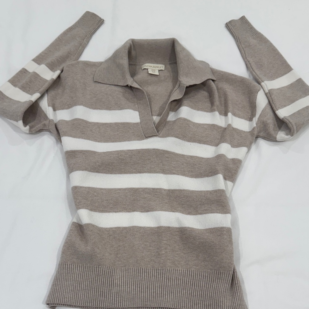 Beige and White V-Neck Sweater